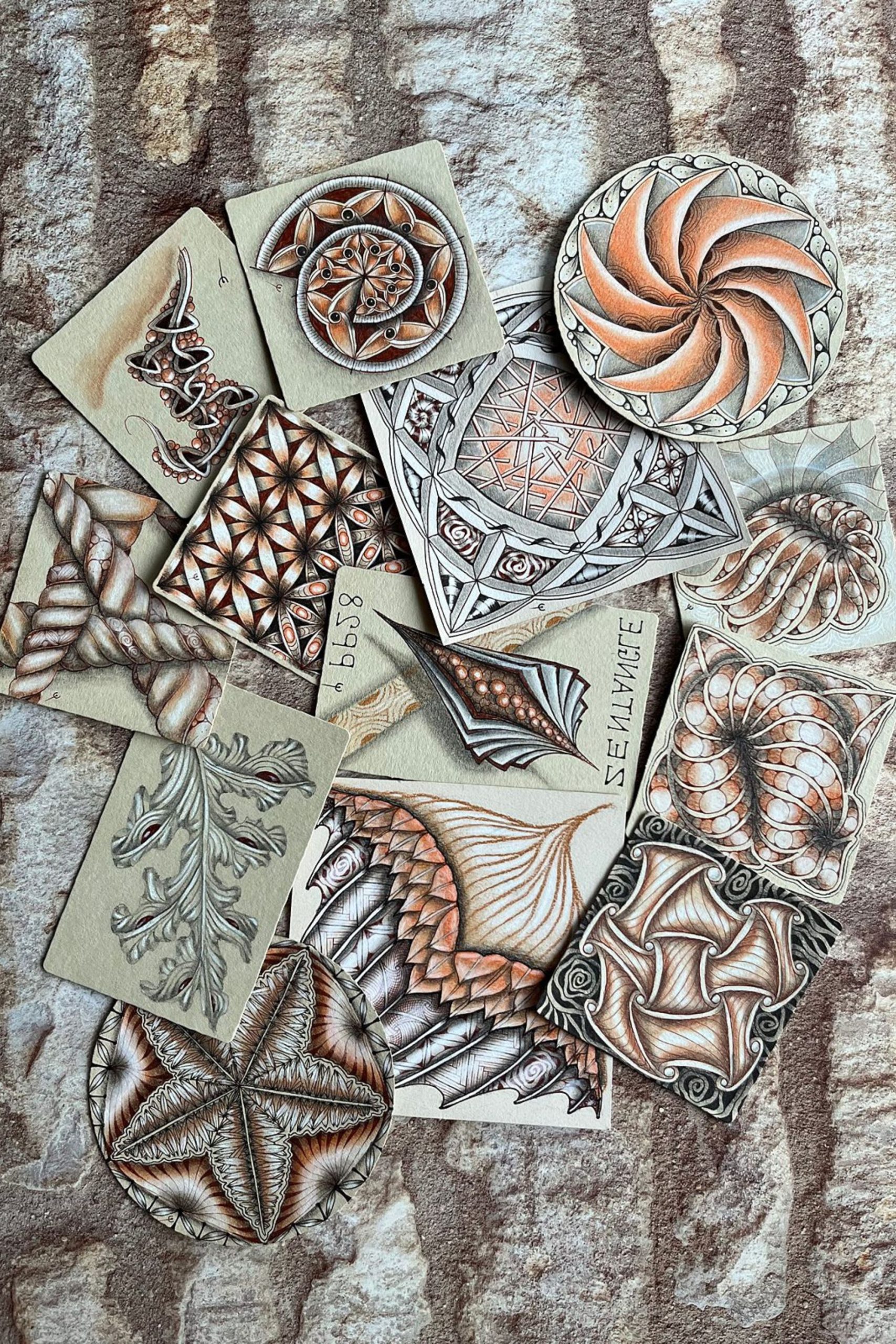 ゼンダングルプロジェクトパック No. 28 Zentangle Project Pack 28: A da Vinci–Inspired Deep Dive - Ivy's